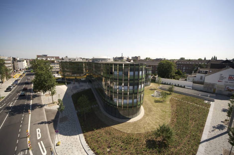 Stadtsparkasse Oberhausen bietet Anwohnern „Nachtparken“ in der hauseigenen Tiefgarage an