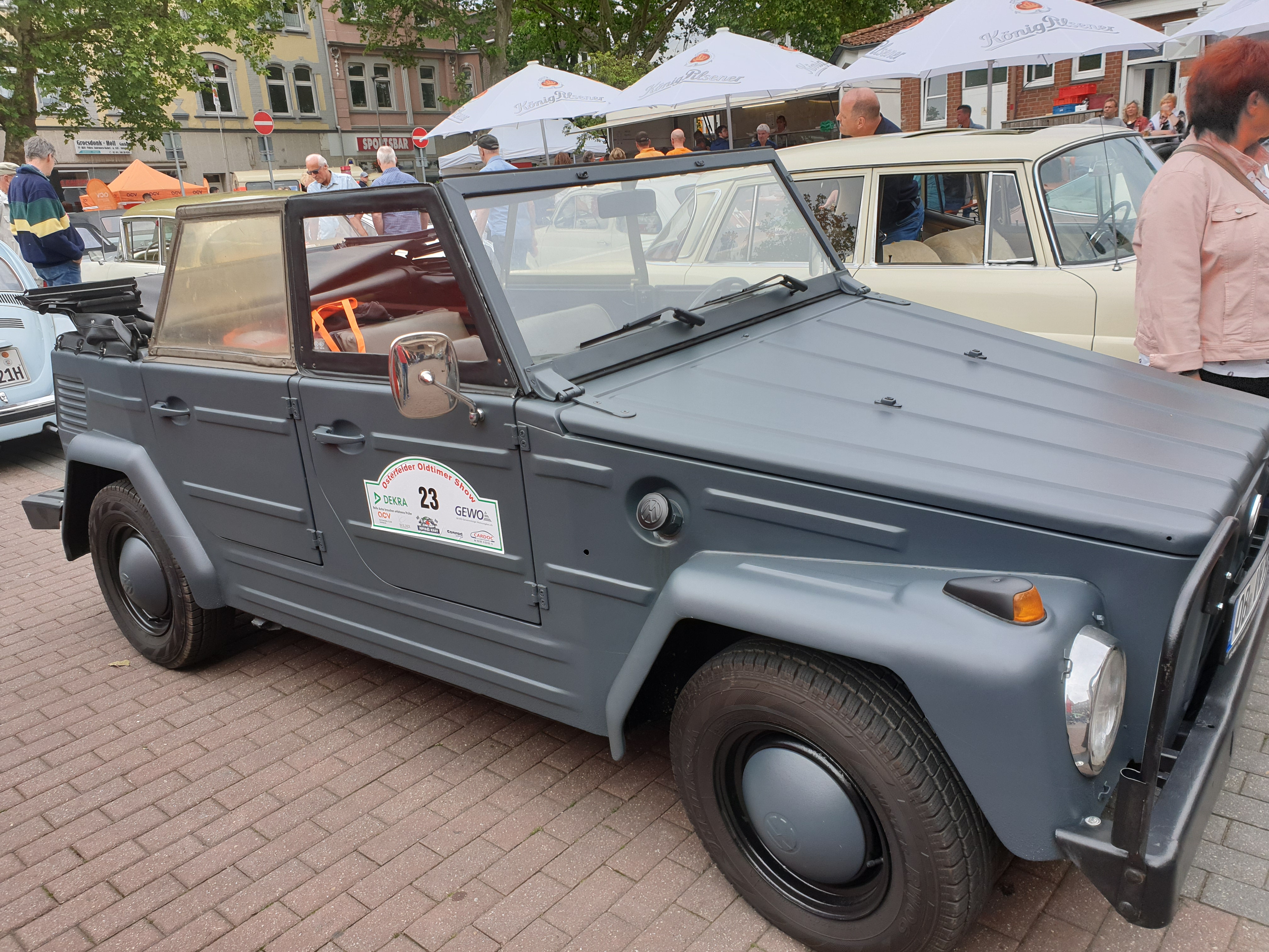 Filialteam Osterfeld im Einsatz bei der Oldtimershow
